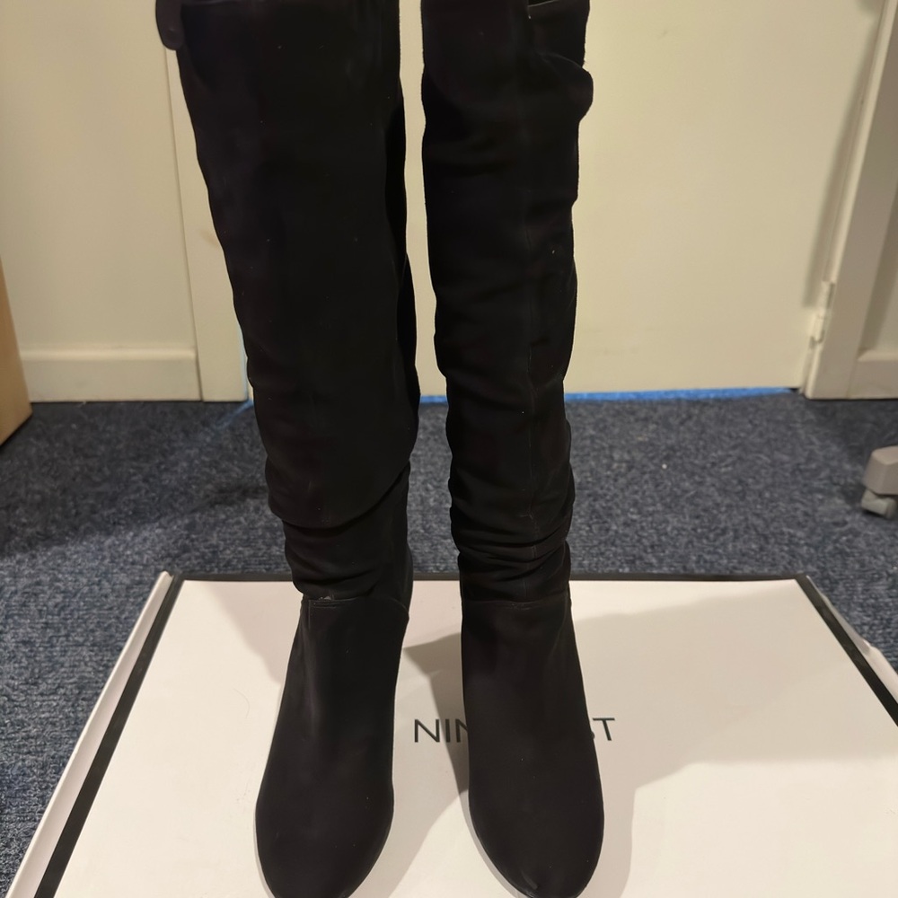 Women's Black Knee-High Boots
